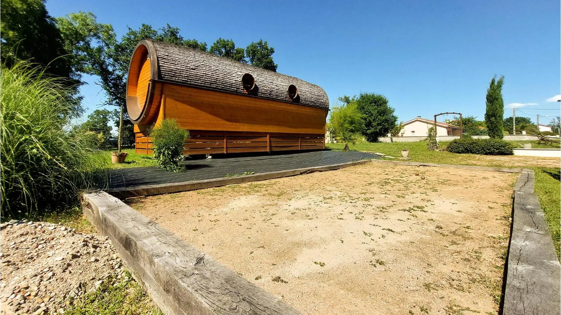 Holiday home Gite Aux Hirondelles Pouilly-sous-Charlieu