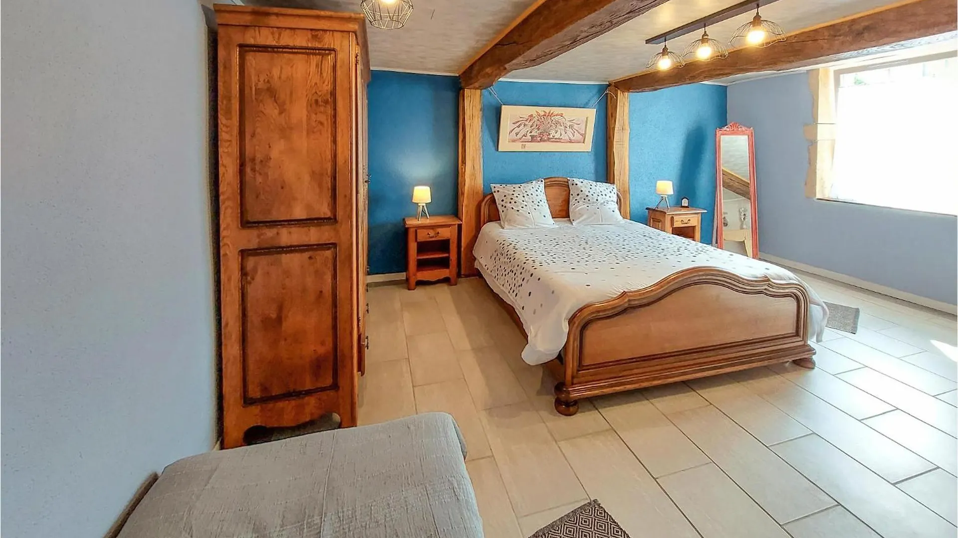 Holiday home Gite Aux Hirondelles Pouilly-sous-Charlieu