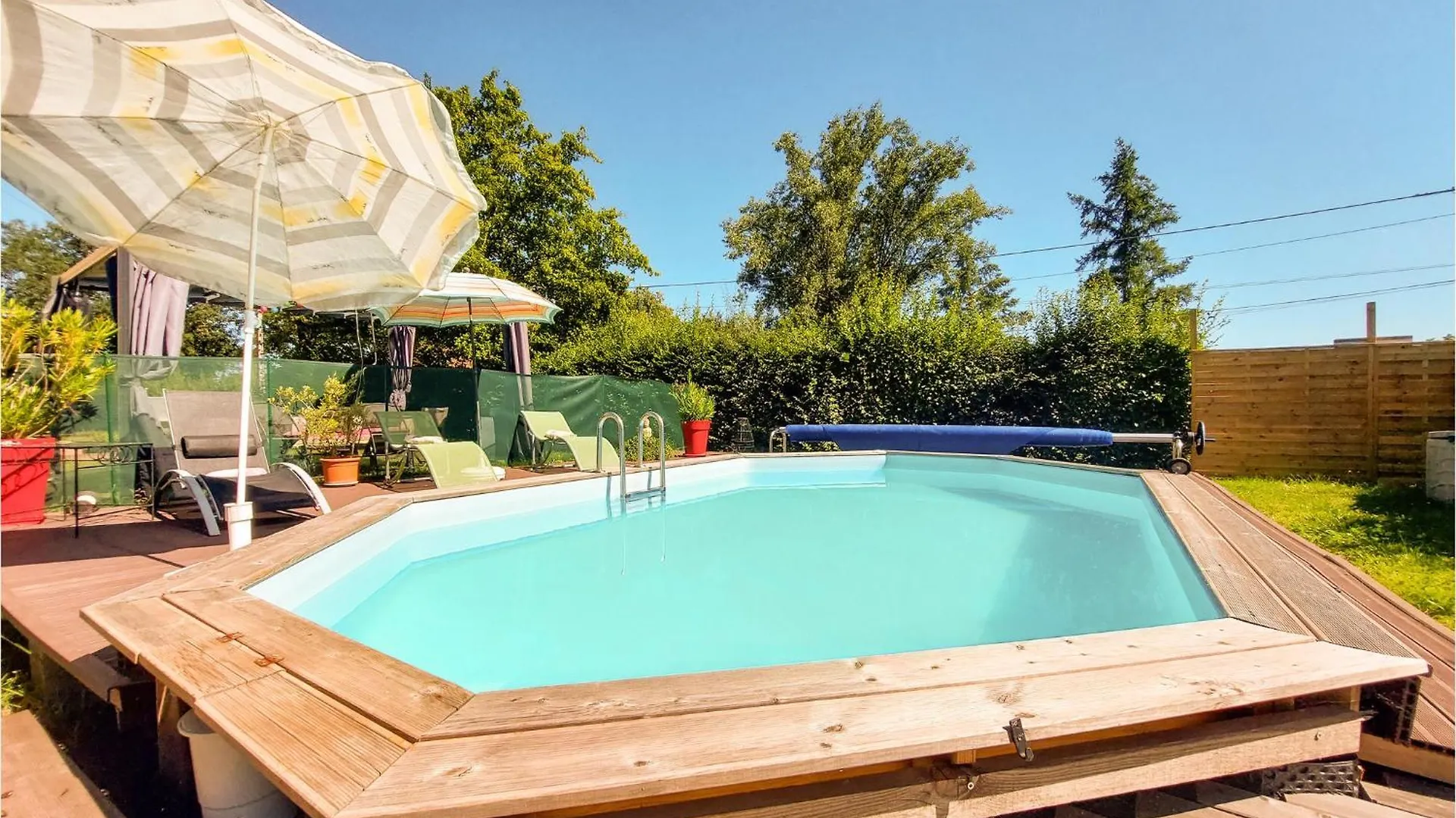 Gite Aux Hirondelles Pouilly-sous-Charlieu Holiday home